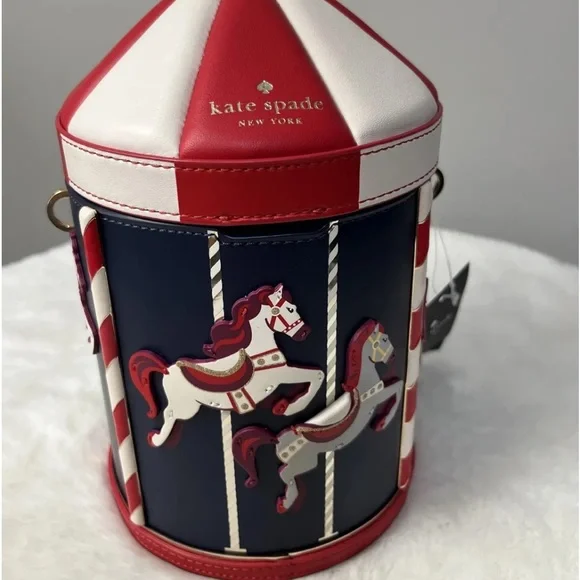 NWT Kate Spade Winter Wonders Carousel 3D Crossbody Bag Novelty Collector Item